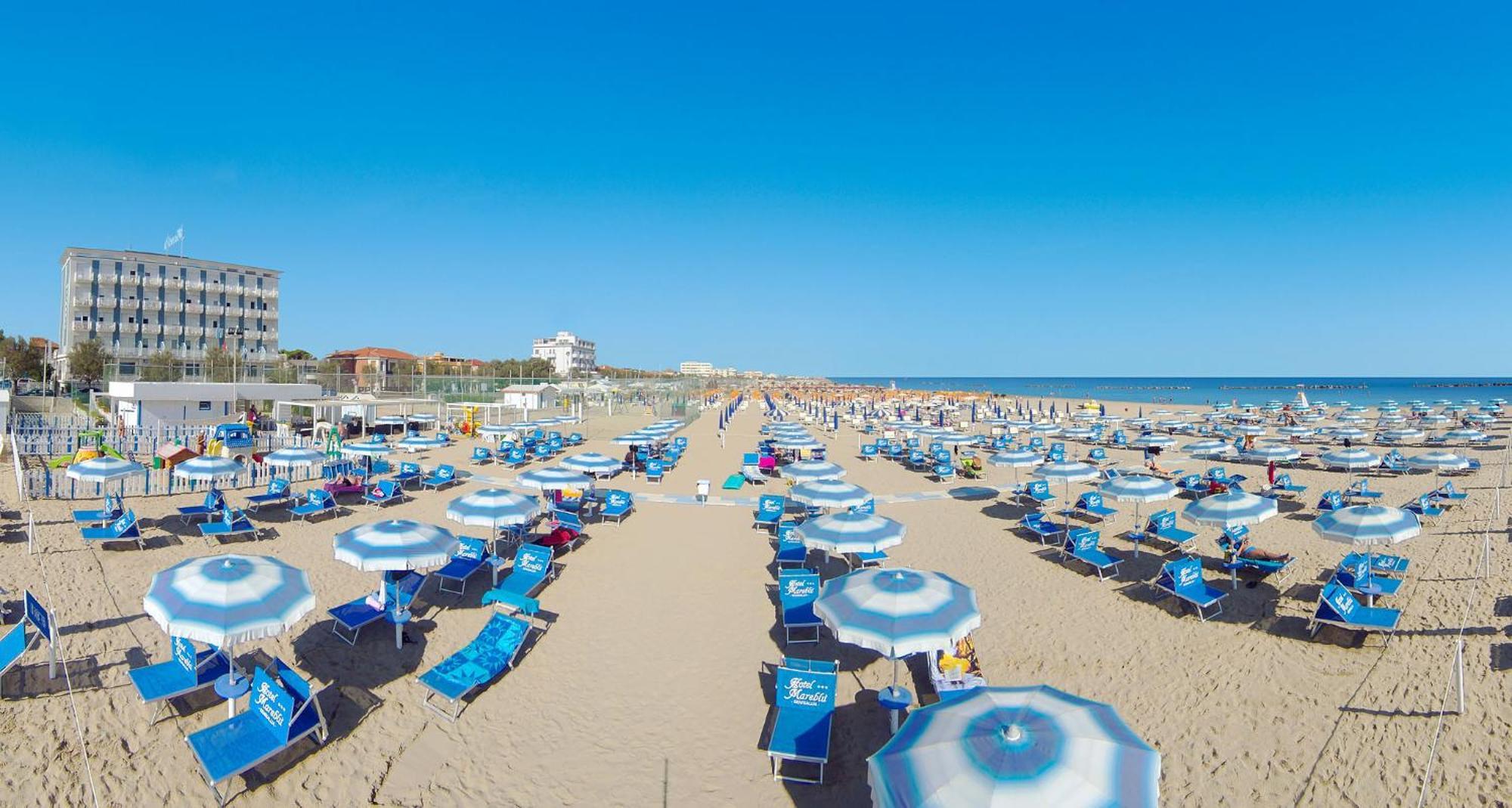 Hotel Mareblu 세니갈리아 외부 사진