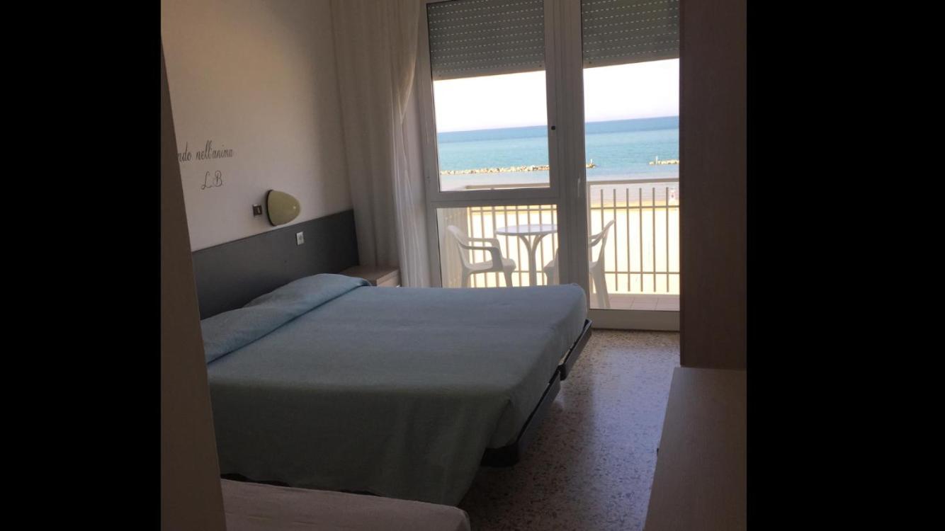 Hotel Mareblu 세니갈리아 외부 사진