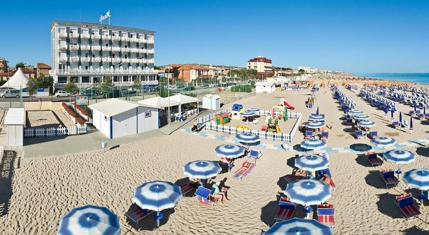 Hotel Mareblu 세니갈리아 외부 사진