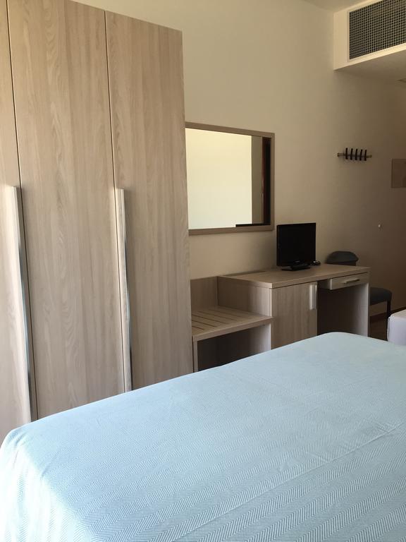 Hotel Mareblu 세니갈리아 외부 사진