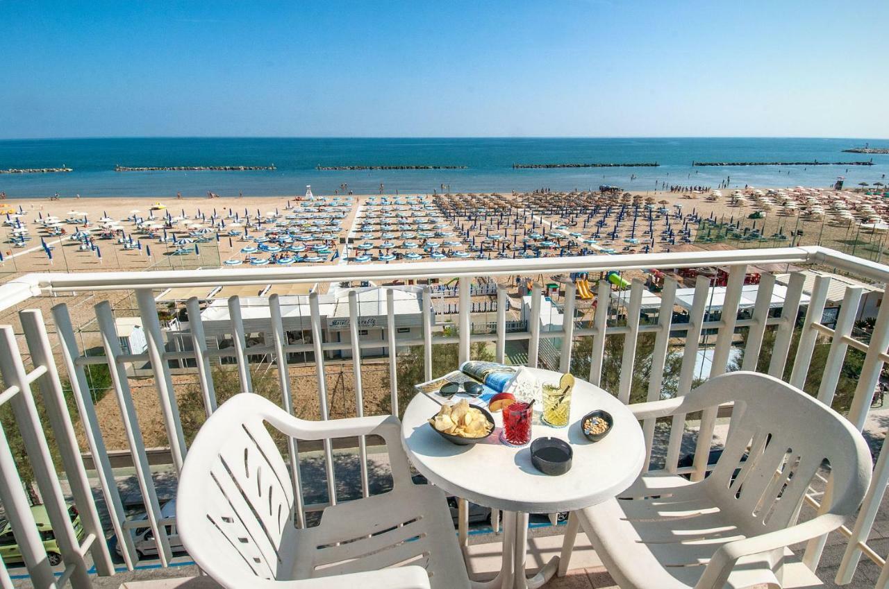 Hotel Mareblu 세니갈리아 외부 사진